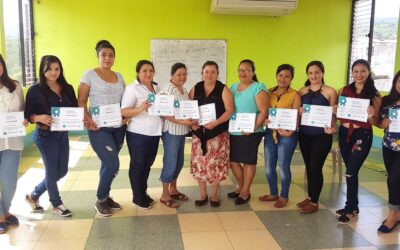 Tigo lanza plataforma del programa “Conectadas” para educar digitalmente a mujeres de la región