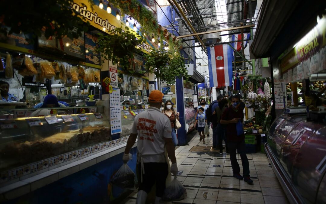 Costa Rica revisa a la baja su proyección de crecimiento económico para 2022