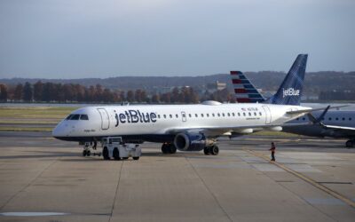 JetBlue hace una oferta por la aerolínea Spirit para frustrar su venta a Frontier