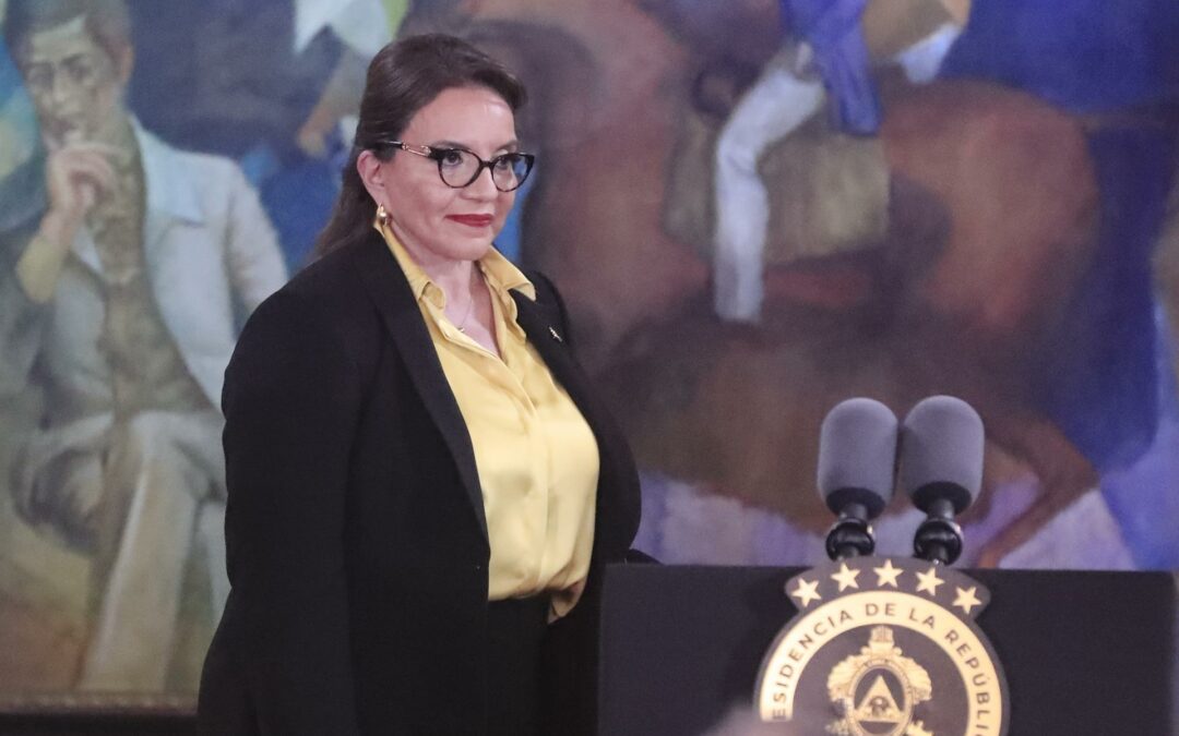Canciller hondureño ve bien que EE.UU. reconozca los esfuerzos de Xiomara Castro para combatir corrupción