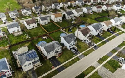 Tenso mercado inmobiliario de EE.UU.: cuando comprar una casa es una misión imposible