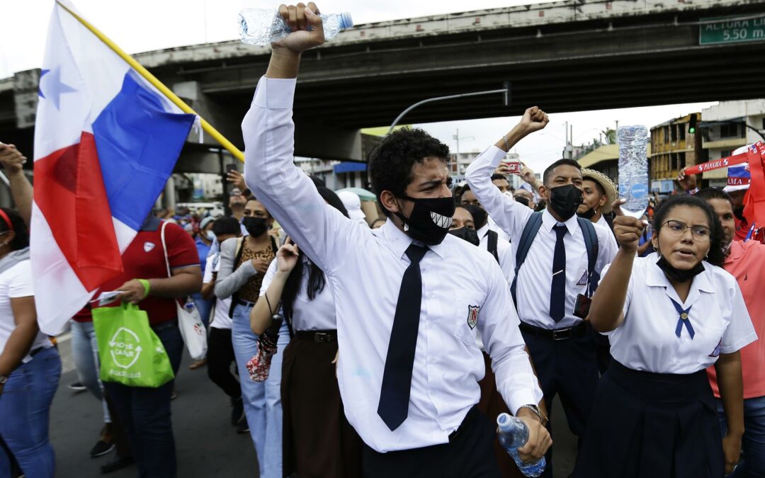 Gobierno convoca a un diálogo en medio de las crecientes protestas en Panamá