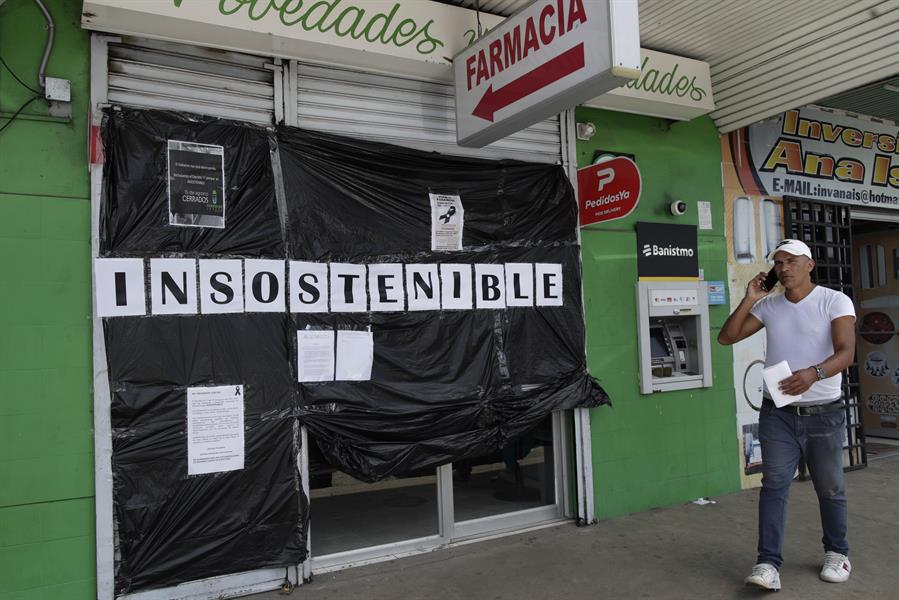 Pequeñas farmacias cierran en Panamá tras un decreto que rebaja las medicinas