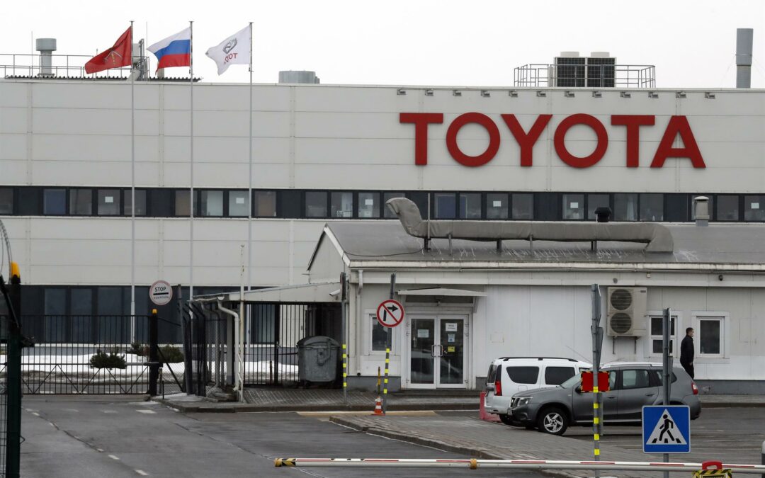 Toyota pone fin a su producción de vehículos en Rusia