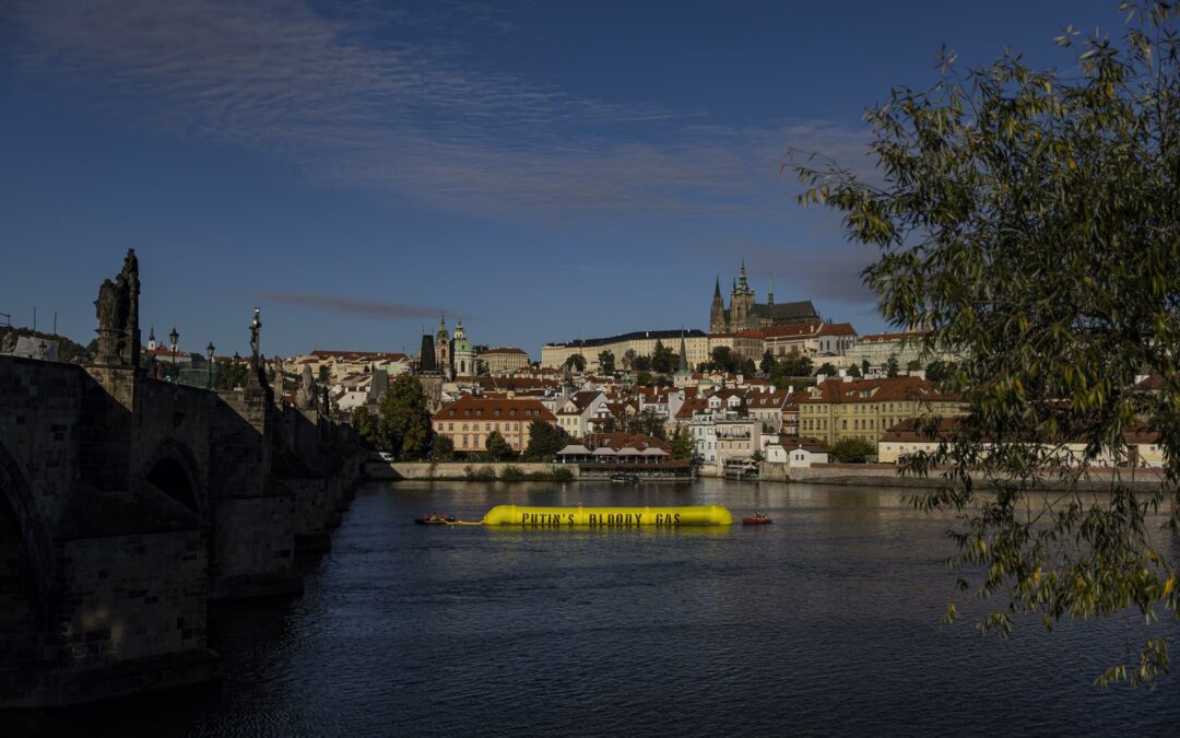 Europa se reúne en Praga en busca de «un nuevo orden sin Rusia»