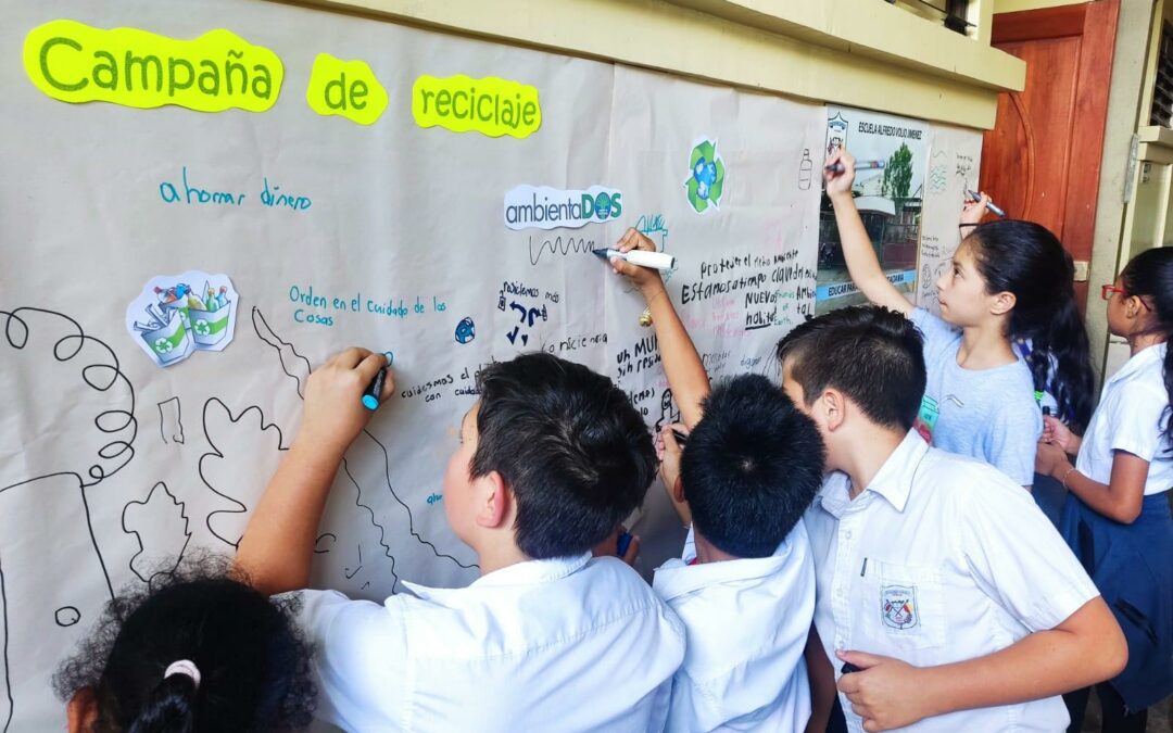 Costa Rica: AmbientaDOS premió a centros educativos por reciclar