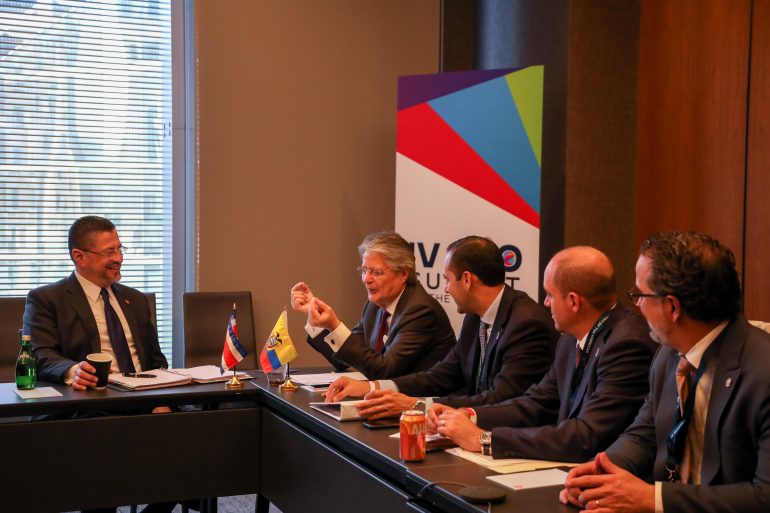 Costa Rica y Ecuador cierran con éxito negociación de acuerdo comercial