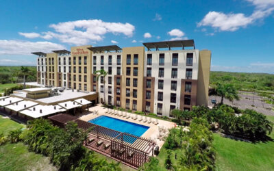 Hilton Garden Inn Guanacaste refuerza su sostenibilidad con la instalación de paneles solares