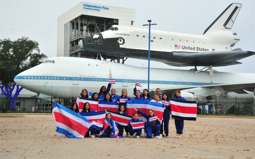 16 niñas costarricenses regresan de la NASA siendo nuevas agentes de cambio