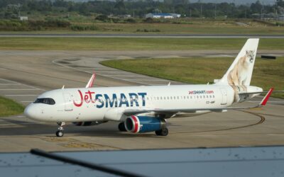 JetSmart firma carta de entendimiento para comprar a la colombiana Ultra Air