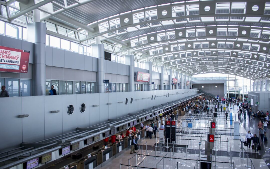 Aeropuerto Juan Santamaría recupera y supera tráfico de pasajeros registrado antes de pandemia
