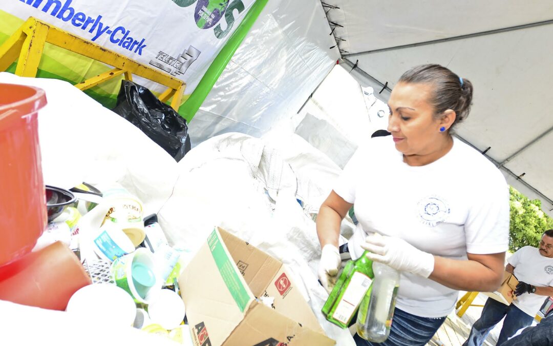 AmbientaDOS invita a los costarricenses a reciclar