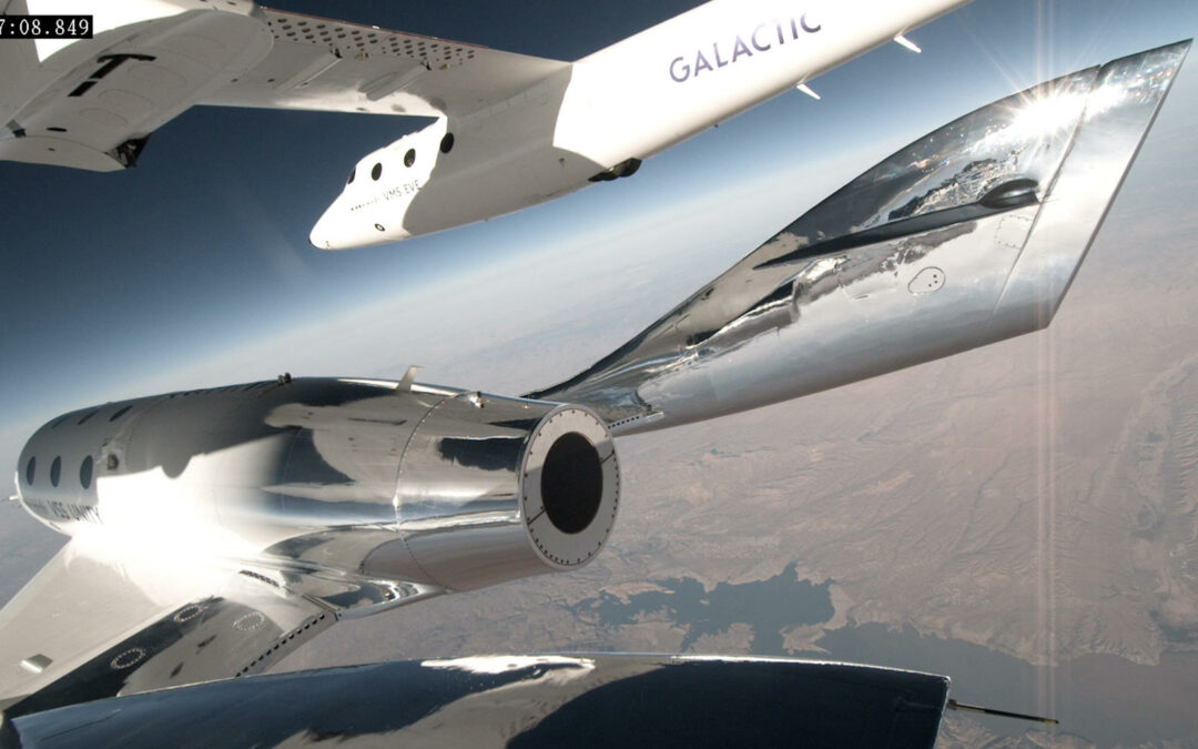 Virgin Galactic, de Richard Branson, realiza su primer vuelo espacial comercial