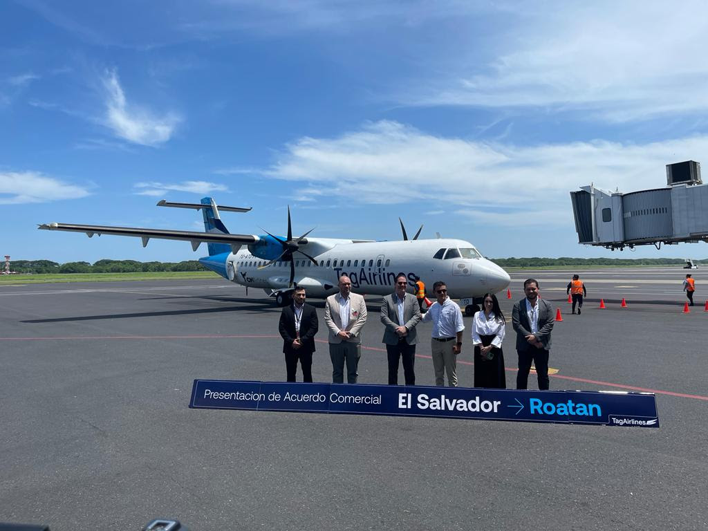 TagAirlines y Ventur Travel impulsan el turismo entre El Salvador y Roatán