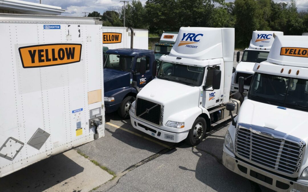 Transportadora de carga Yellow declara bancarrota; dejará sin empleo a 30.000 trabajadores