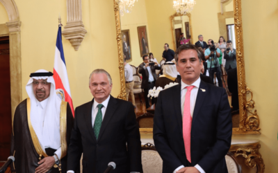 Costa Rica y Arabia Saudita robustecen relación bilateral con visita del ministro de Inversiones