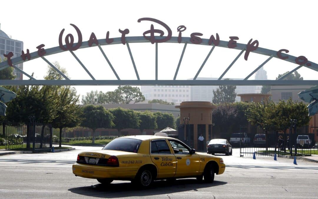California permite a dos empresas de taxis sin conductor operar 24 horas al día