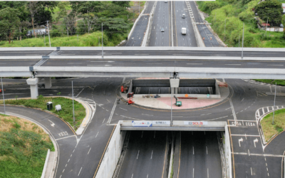 Costa Rica firma un crédito de US$700 millones con el BCIE para infraestructura