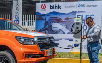 AES El Salvador y Blink Charging inauguran electrolinera y anuncian nuevos puntos de carga