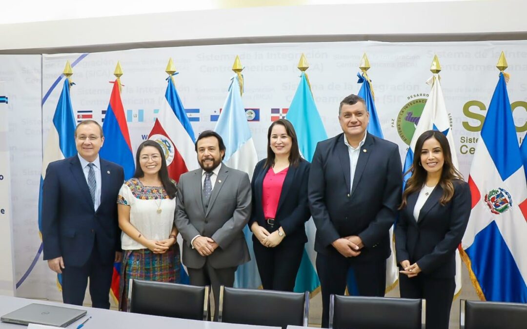Guatemala y El Salvador acuerdan acciones conjuntas para promover estrategias de cooperación