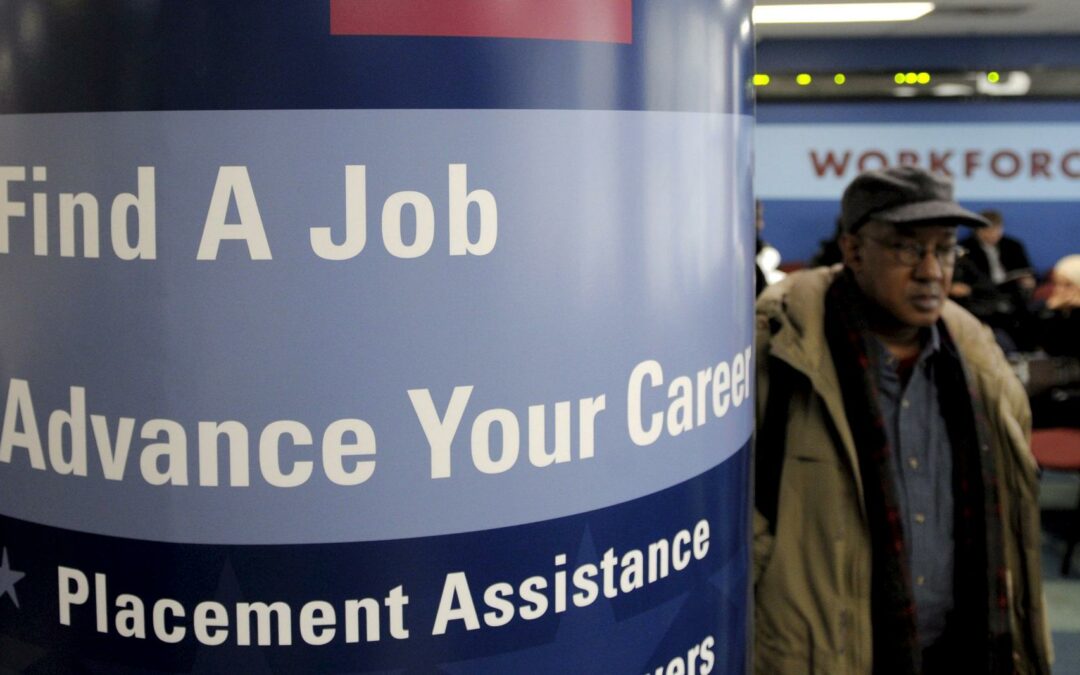 La tasa de desempleo sube al 3,9 % en EE.UU. y la creación de empleo se ralentiza