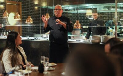 Ver cómo trabajan los grandes chefs e interactuar con ellos, otra forma de hacer turismo