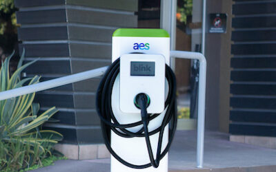 AES El Salvador y Blink Charging inauguran nueva electrolinera