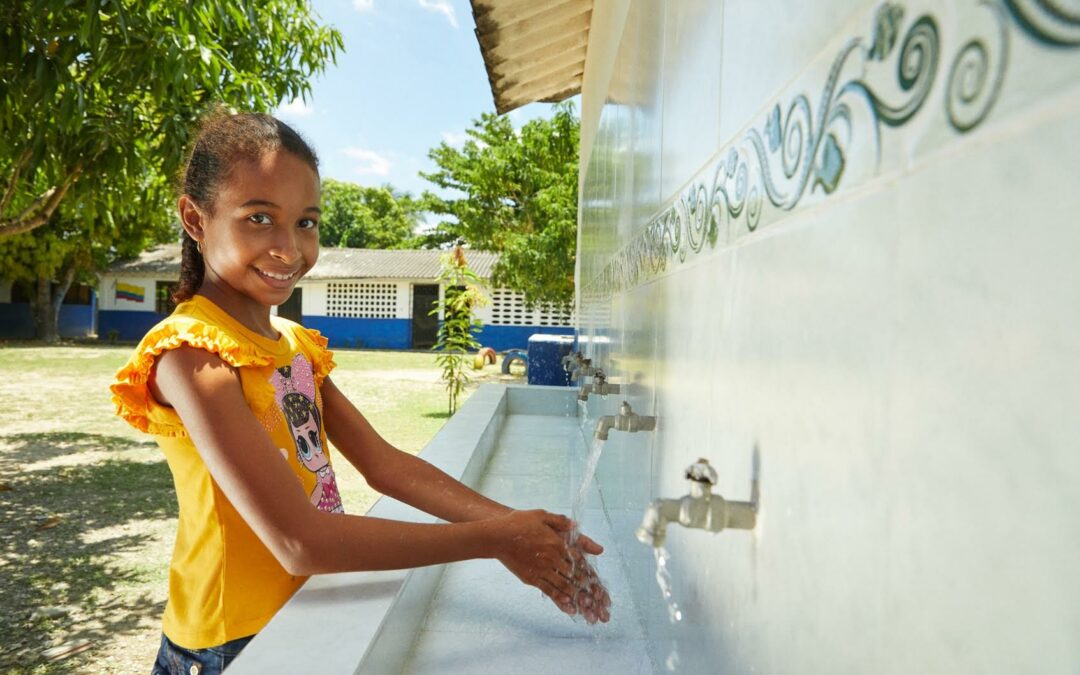 Kimberly-Clark y Discovery lanzan iniciativa de concientización ante falta de acceso y saneamiento del agua en la región