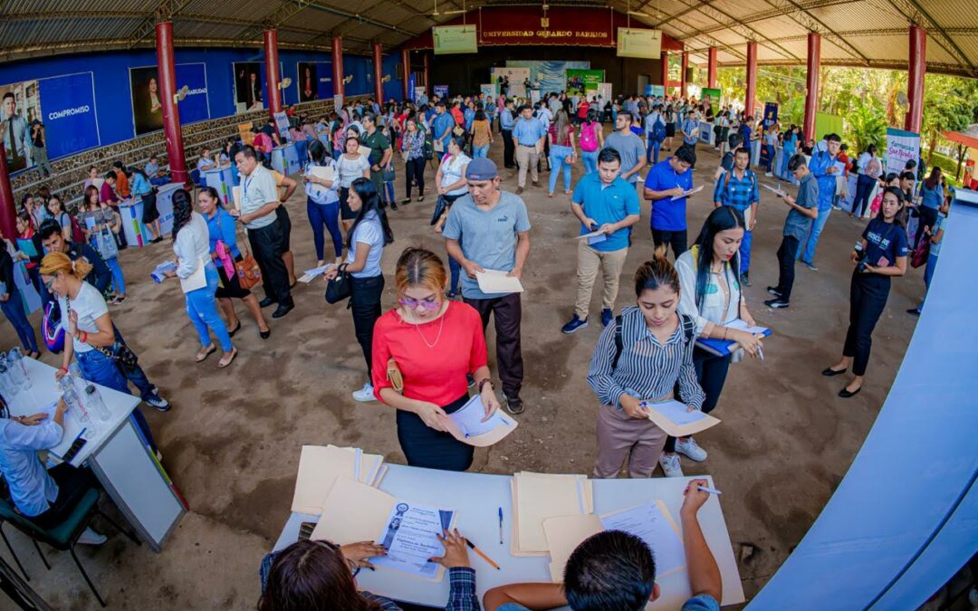 El Salvador: Alto Impacto Usulután realiza primera Feria de Empleo”
