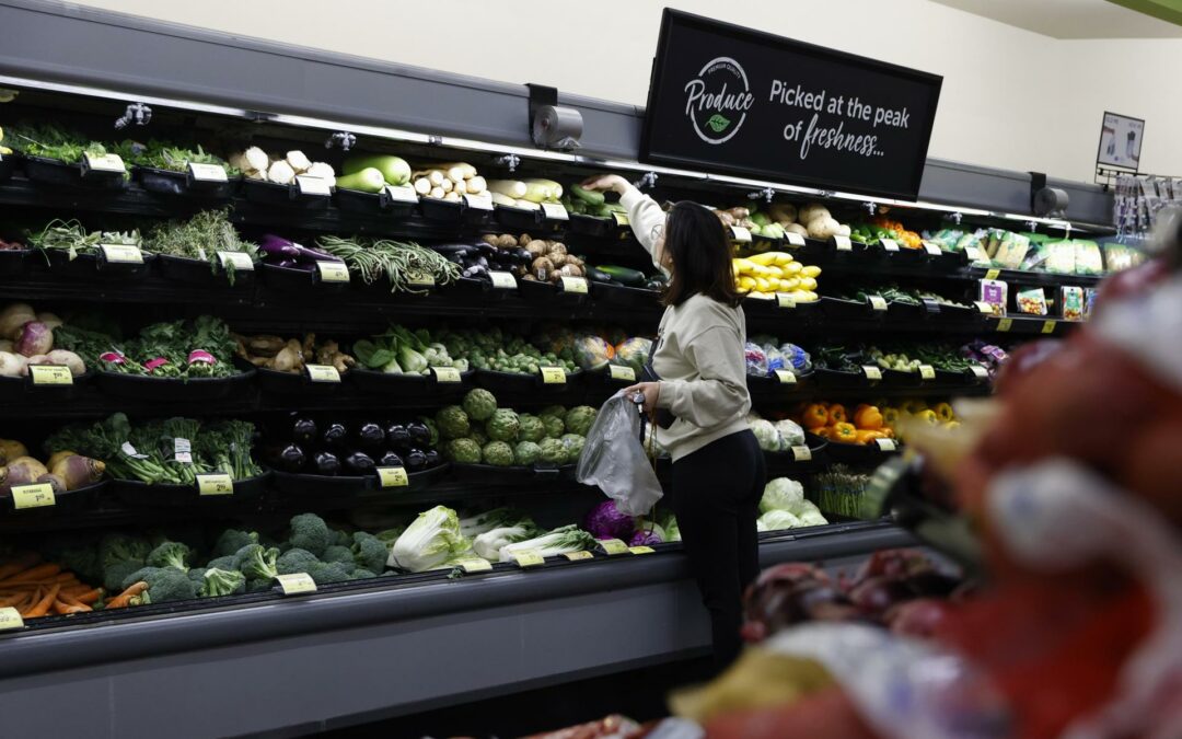 Autoridades de EE.UU. frenan la fusión de dos grandes cadenas de supermercados