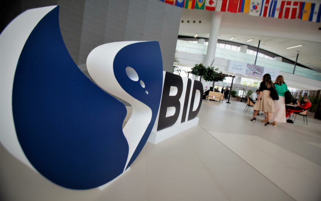 BID lanza una «ventanilla única» para promover la inclusión financiera en Latinoamérica