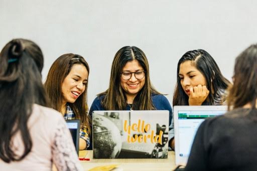 Laboratoria llega a Costa Rica para sumar a más mujeres a la economía digital