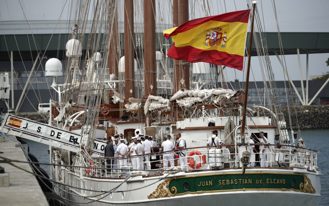 El buque escuela español ‘Juan Sebastián de Elcano’ llega a Panamá para estrechar lazos