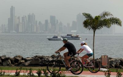Alcalde de Panamá ofrece vacaciones pagas a turistas afectados por protestas en España