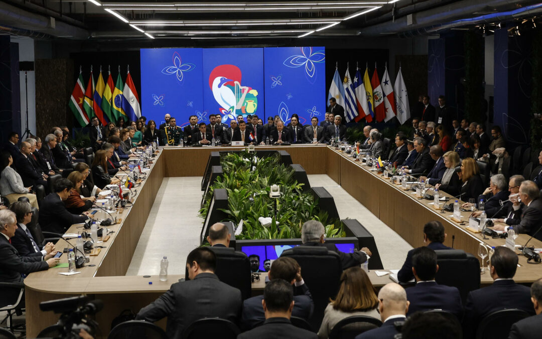 Presidentes de Mercosur acogen a Bolivia, buscan apertura con China y ser socios de Panamá