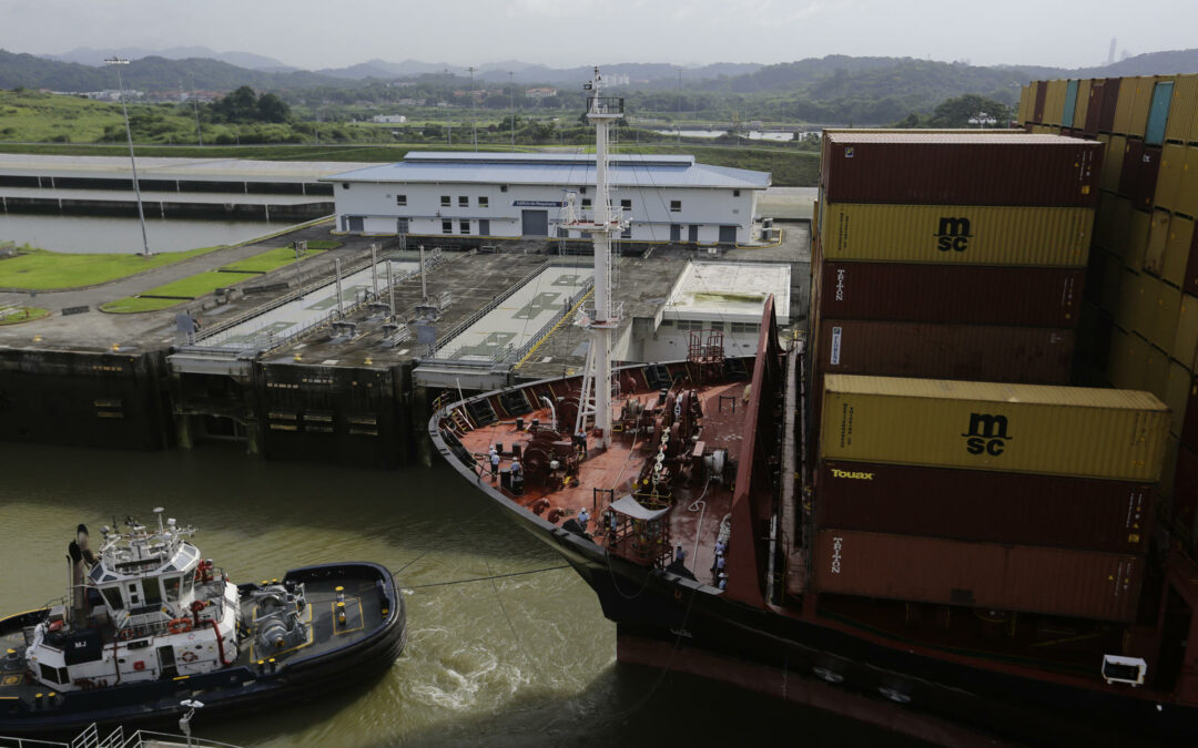 Canal de Panamá aumenta a 35 los tránsitos diarios y deja atrás crisis por la sequía