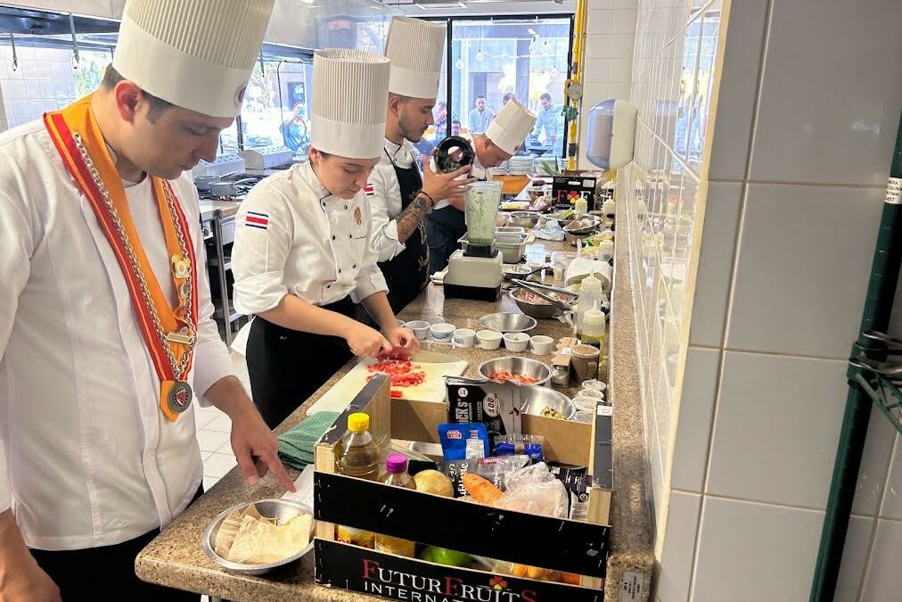 Chefs jóvenes costarricenses listos para representar al país en competencia en Tailandia