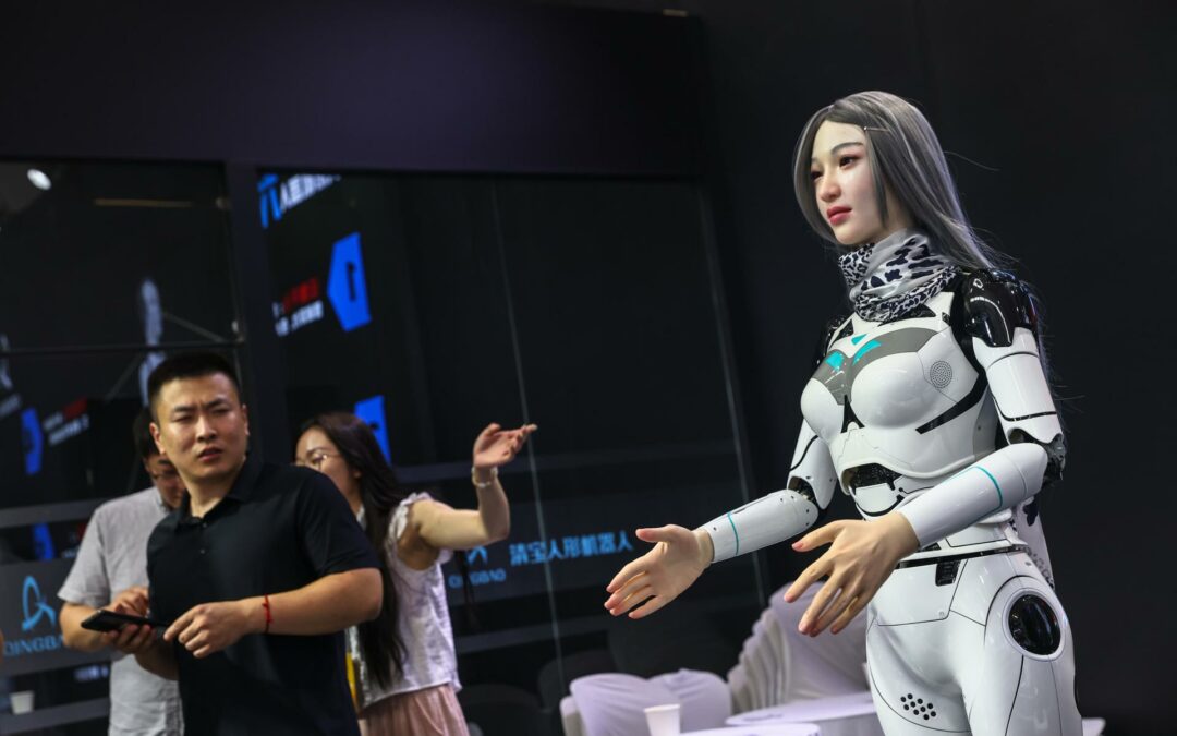 Robots humanoides protagonizan la Conferencia Mundial de Robótica de Pekín 2024