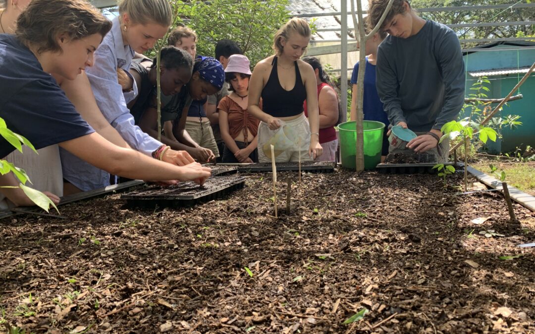 Jóvenes transforman Costa Rica con su Voluntariado