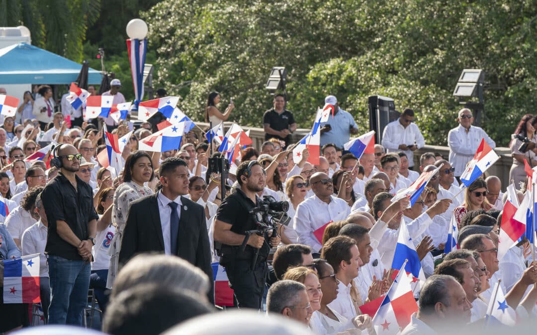 «El canal es nuestro», claman los panameños ante la intención de Trump por retomarlo