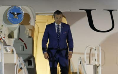 El líder del Pentágono llega a Panamá en medio de tensiones por el Canal interoceánico