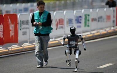 Del laboratorio a la vida real: China acelera el despliegue de robots humanoides con IA