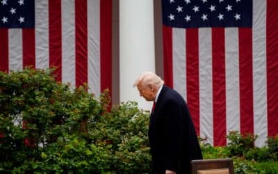 Los aranceles de Trump llevarán al fin del liderazgo económico de EE.UU., dice el WSJ