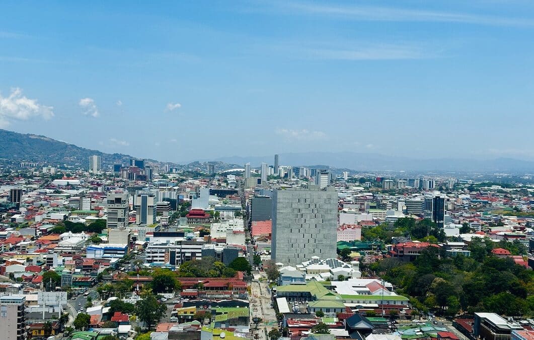 Crecimiento económico costarricense será de 3,6% en 2025 y 3,8% para el 2026 y no prevé presiones inflacionarias