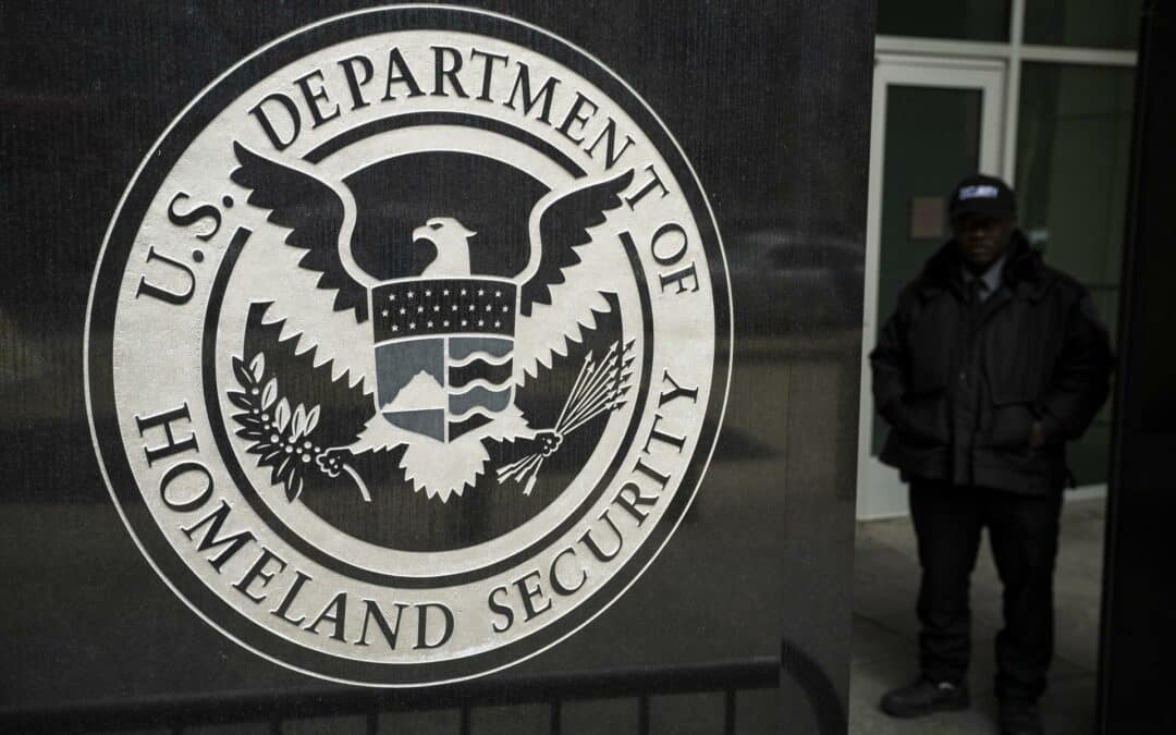 EE.UU. ofrecerá ayuda adicional de US$1.000 a indocumentados que elijan autodeportarse