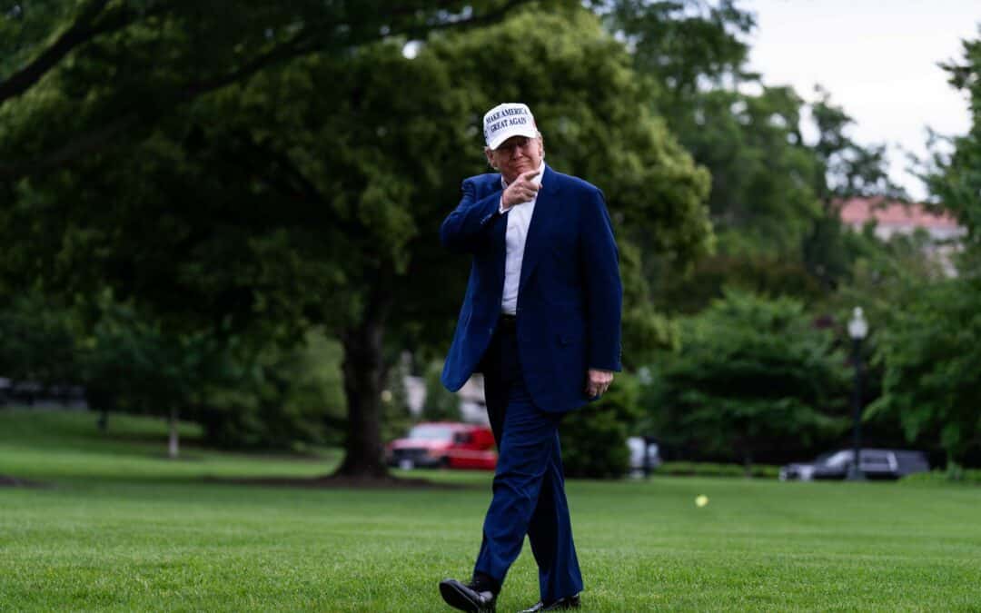 Trump medita retirar otros US$3.000 millones en subvenciones a Harvard