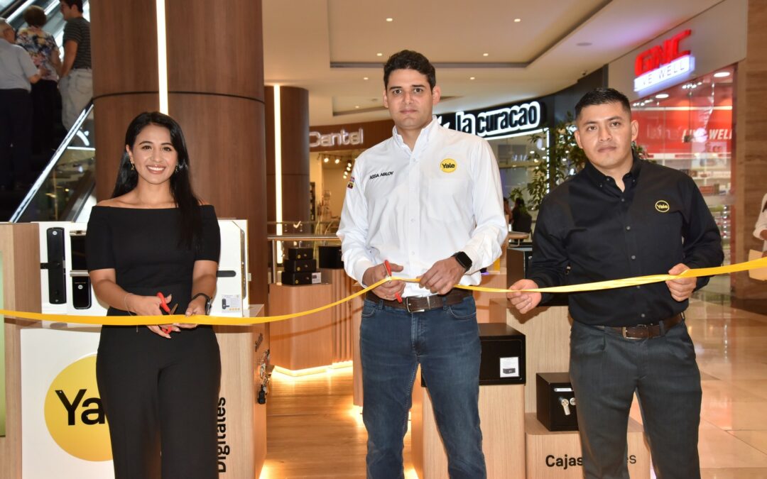 Yale inaugura su primer kiosco con tecnología inteligente en Guatemala
