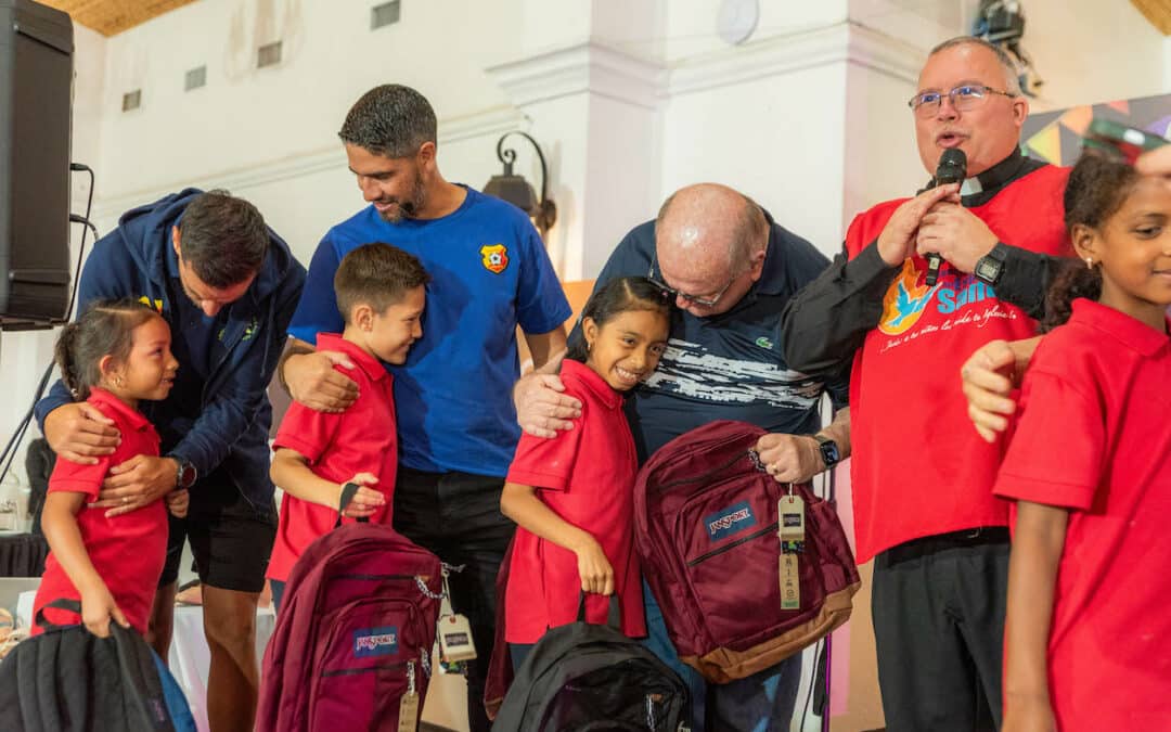 Costa Rica: Grupo A refuerza su compromiso con el bienestar social y dona 600 mochilas a grupos más vulnerables