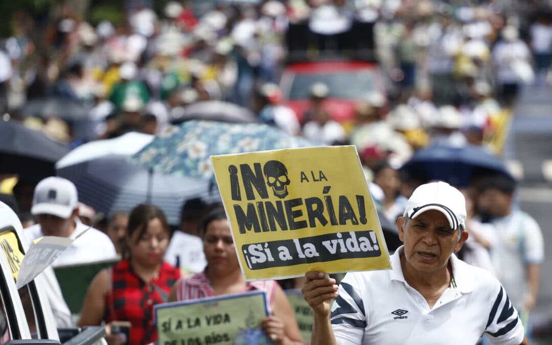 Salvadoreños piden derogar la ley de Minería Metálica en el Día Mundial del Medio Ambiente