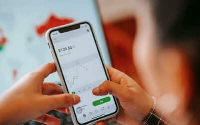 Conversar es el nuevo banco: cómo WhatsApp y los bots dominan la banca en Latam